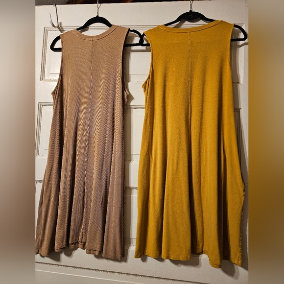 Time and Tru Mustard Top - Picture 2 of 7